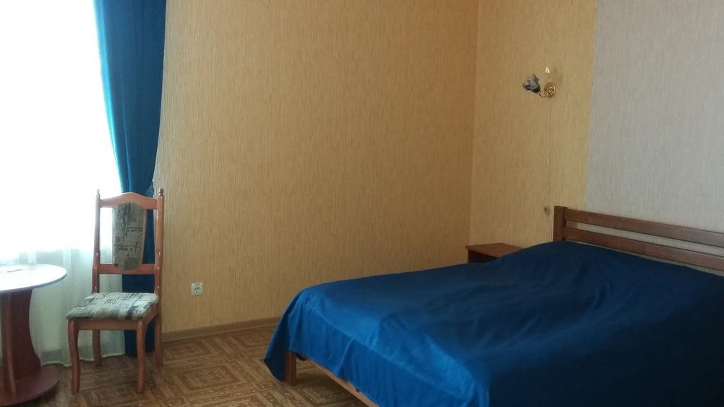 Kremin Hotel Kremenetsʼ Quarto foto